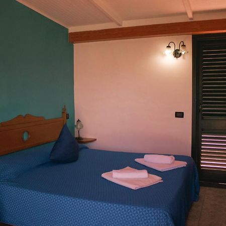 La Trinacria Bed and Breakfast Giardini-Naxos Buitenkant foto