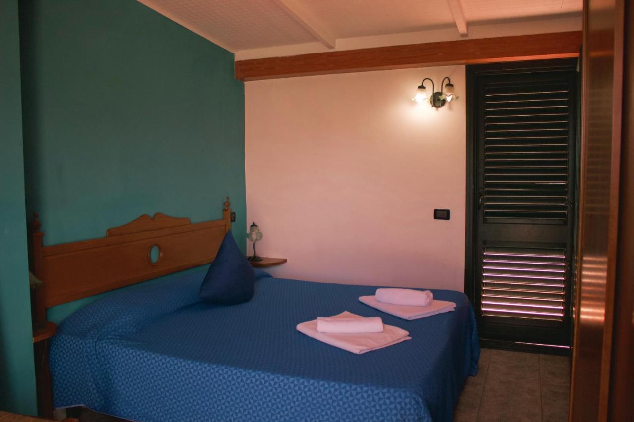 La Trinacria Bed and Breakfast Giardini-Naxos Buitenkant foto